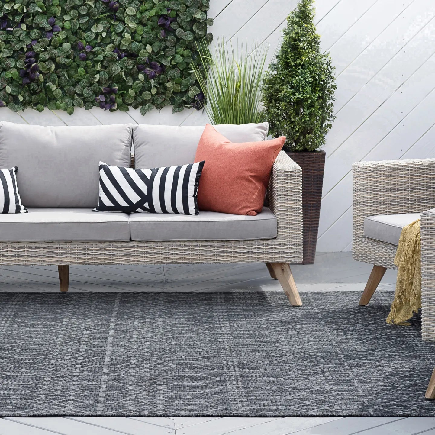 Veranda - VND2018 Charcoal - Sunzout Outdoor Spaces LLC