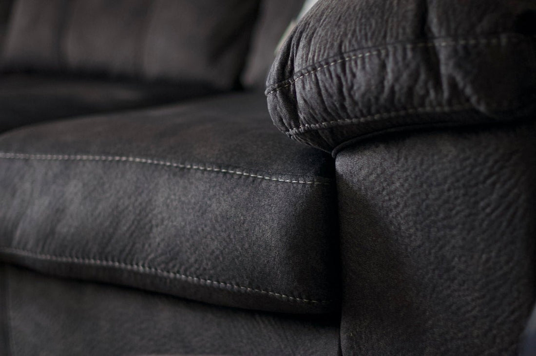 Aluminum Sofa Sets vs. Teak Sofa Sets: Making the Right Choice for Your Patio - Sunzout Outdoor Spaces LLC