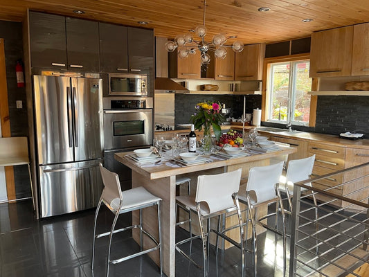 Expert Tips for Maintaining Teak and Aluminum Furniture in Various Climates - Sunzout Outdoor Spaces LLC