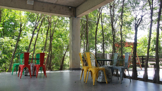 Teak vs. Aluminum Furniture: Which is Best for the Weather in Your Area? - Sunzout Outdoor Spaces LLC