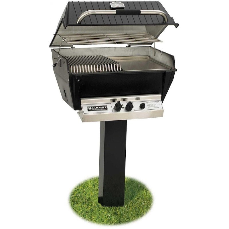 Broilmaster P3-SXN Super Premium Natural Gas Grill On Black In-Ground Post - Sunzout Outdoor Spaces LLC