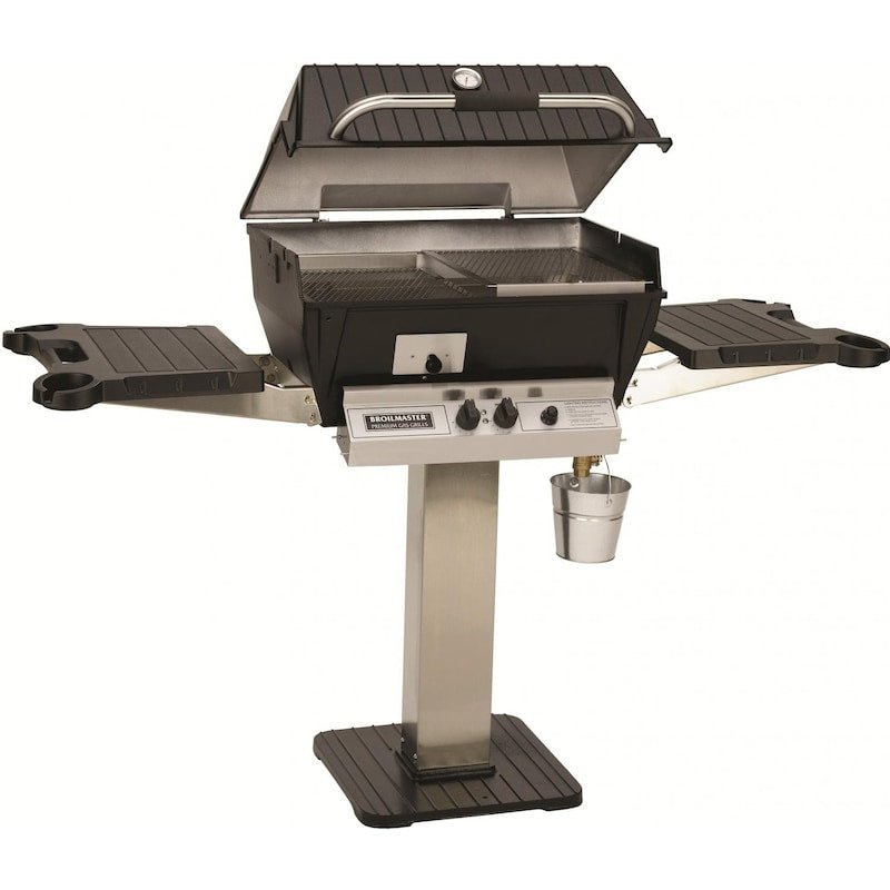 Broilmaster Q3X Qrave Natural Gas Grill On Stainless Steel Patio Post - Sunzout Outdoor Spaces LLC