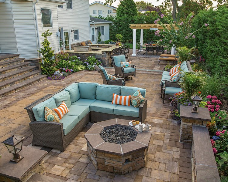 OUTDOOR PROJECTS - Sunzout Outdoor Spaces LLC